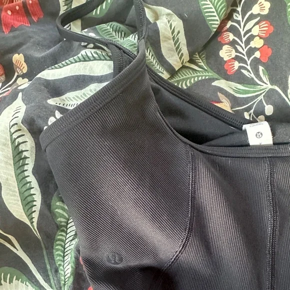 Lululemon Athletica Black Tank Top - Picture 3 of 4